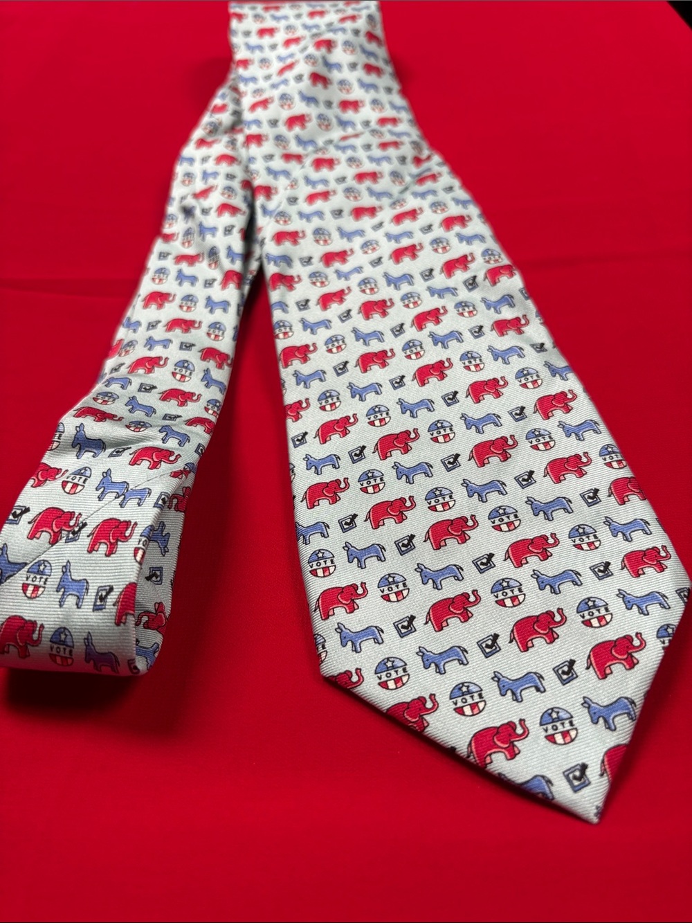 Alynn Get Out The Vote silk tie!